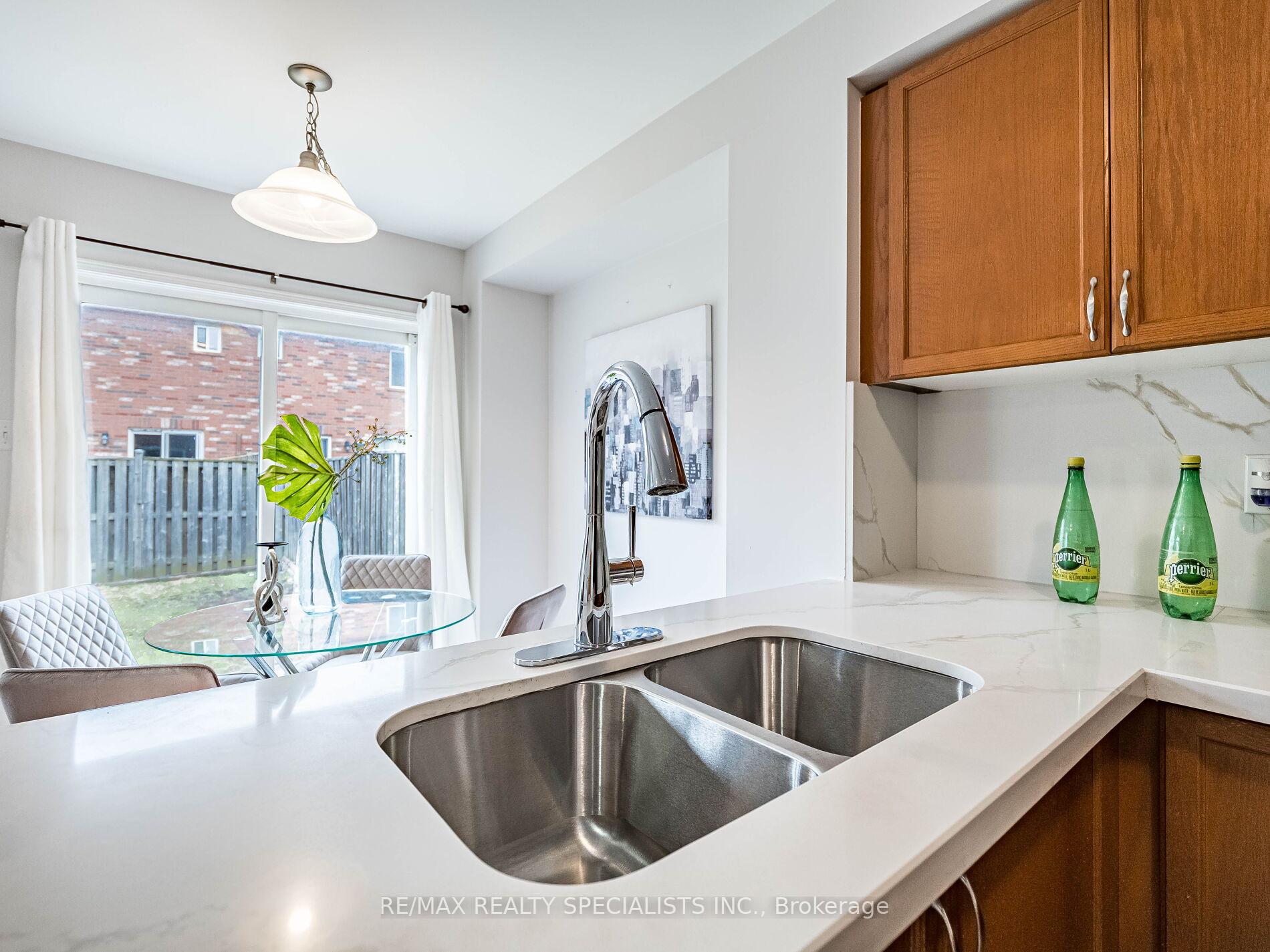 Photo 18 of 83 Bushmill Circle, Brampton, Fletcher's Meadow — HOMEH