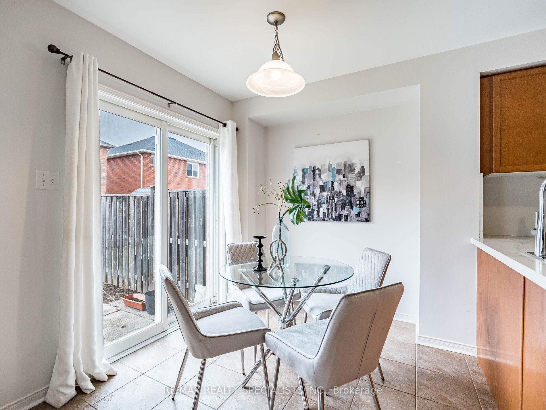 Photo 30 of 83 Bushmill Circle, Brampton, Fletcher's Meadow — HOMEH