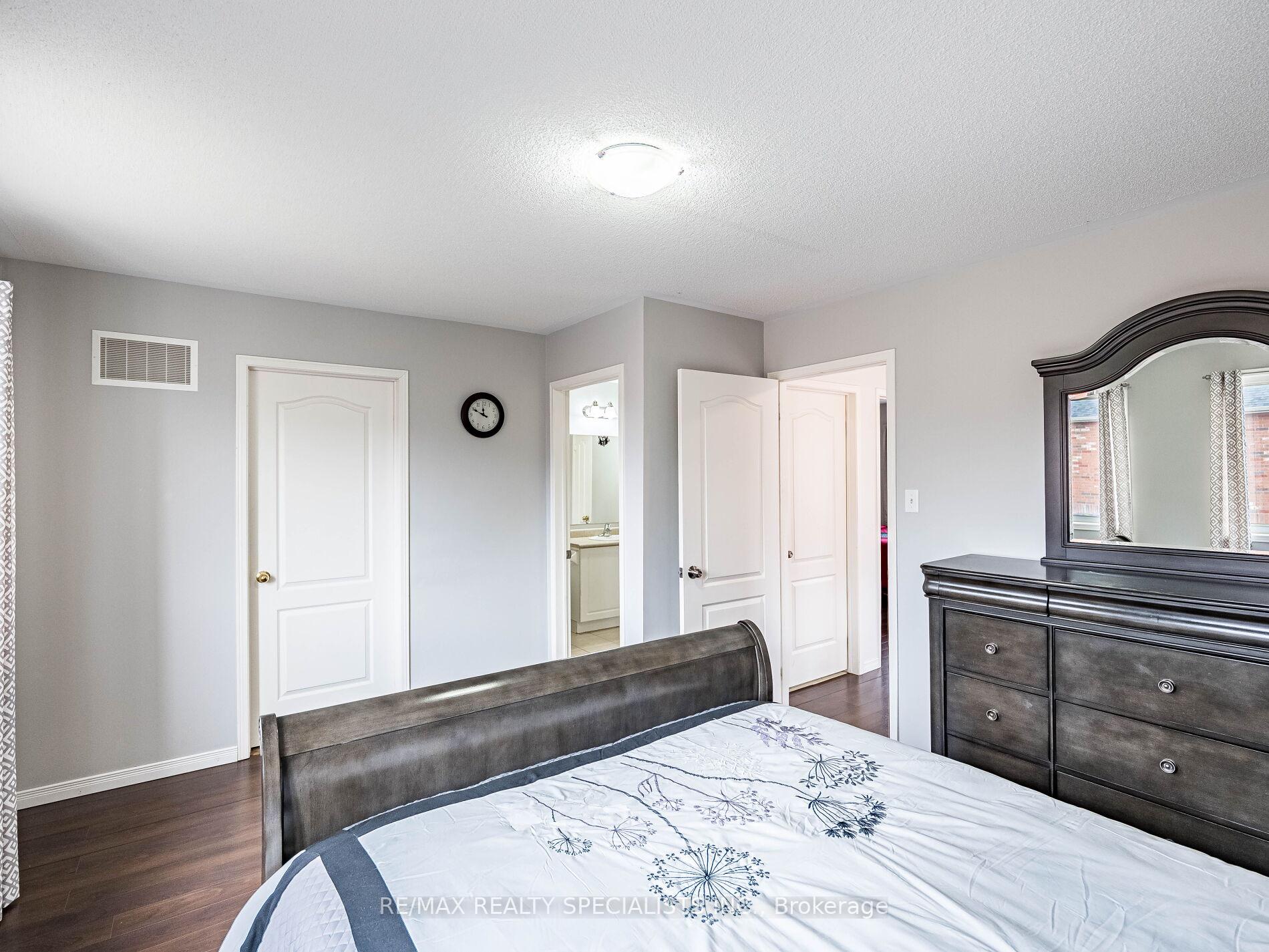 Photo 19 of 83 Bushmill Circle, Brampton, Fletcher's Meadow — HOMEH
