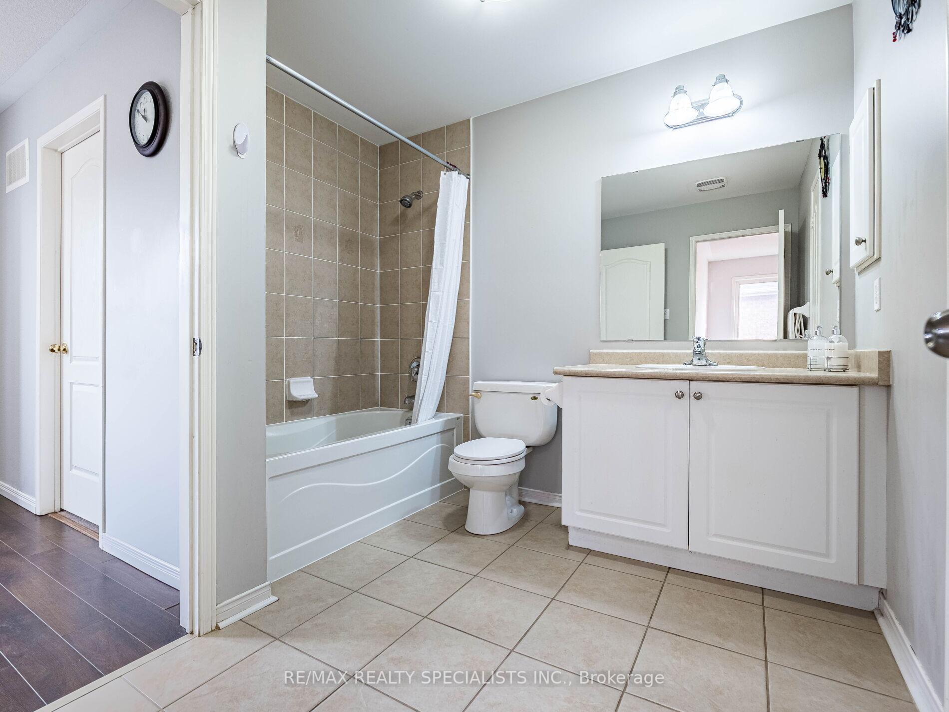 Photo 23 of 83 Bushmill Circle, Brampton, Fletcher's Meadow — HOMEH