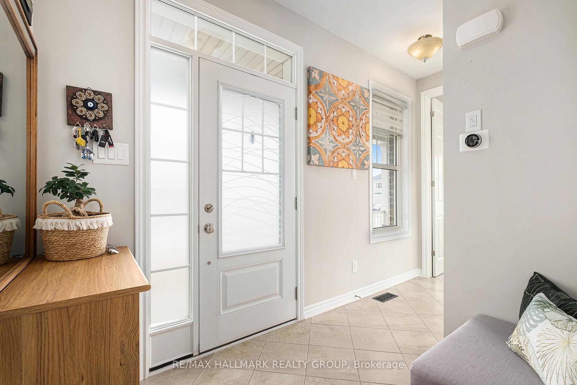 Photo 12 of 75 Remora Way, Ottawa, Barrhaven - Half Moon Bay — HOMEH