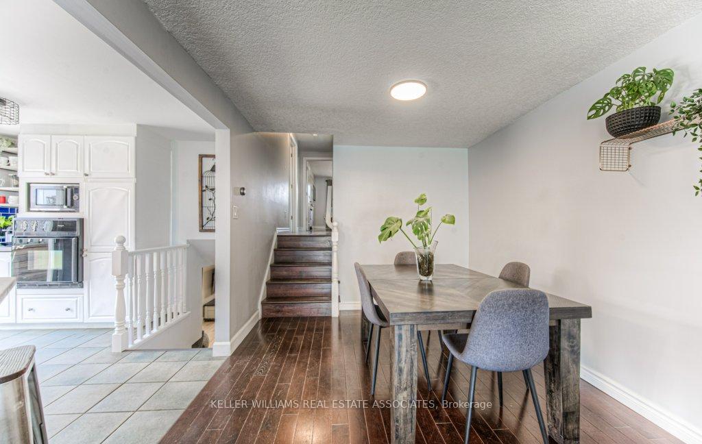 Photo 5 of Unit A, 180 Coghill Place, Waterloo — HOMEH