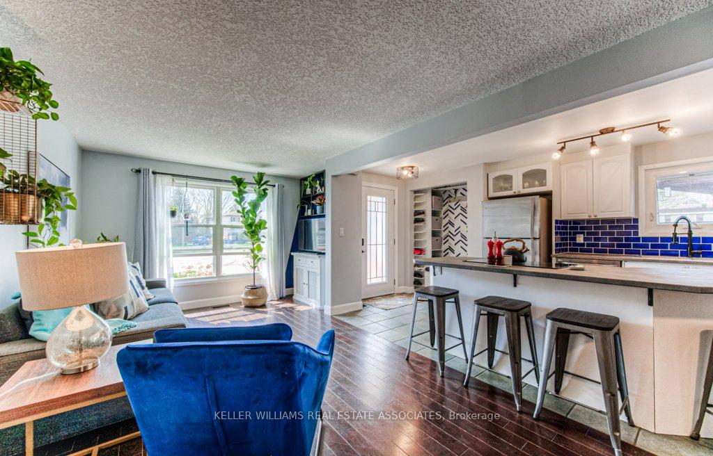 Photo 7 of Unit A, 180 Coghill Place, Waterloo — HOMEH