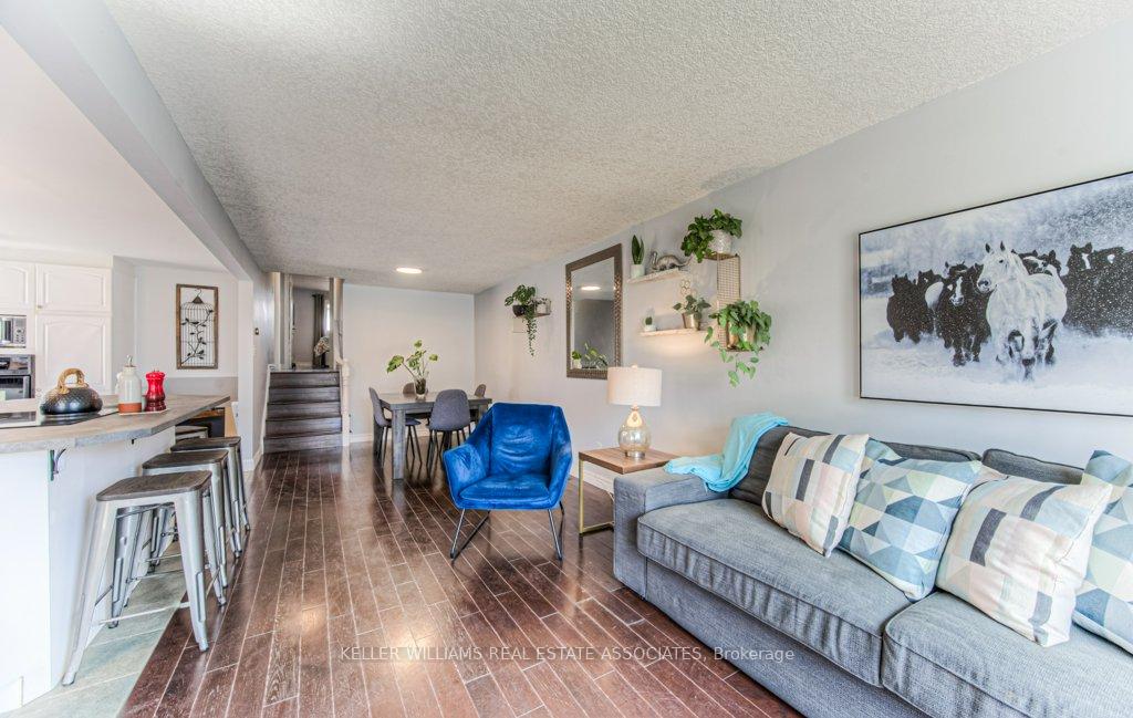 Photo 6 of Unit A, 180 Coghill Place, Waterloo — HOMEH