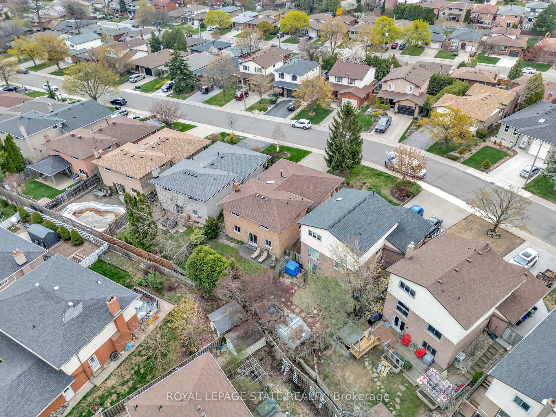 Photo 4 of 76 Firenze Street, Hamilton, Gurnett — HOMEH