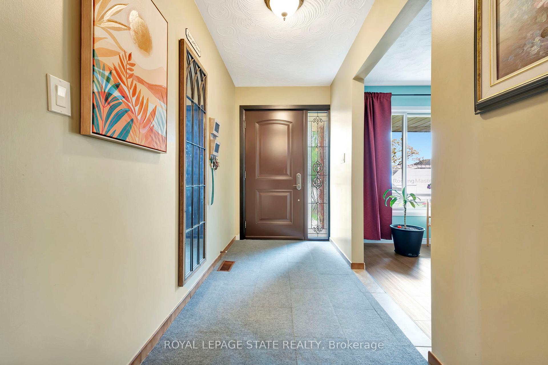 Photo 8 of 76 Firenze Street, Hamilton, Gurnett — HOMEH