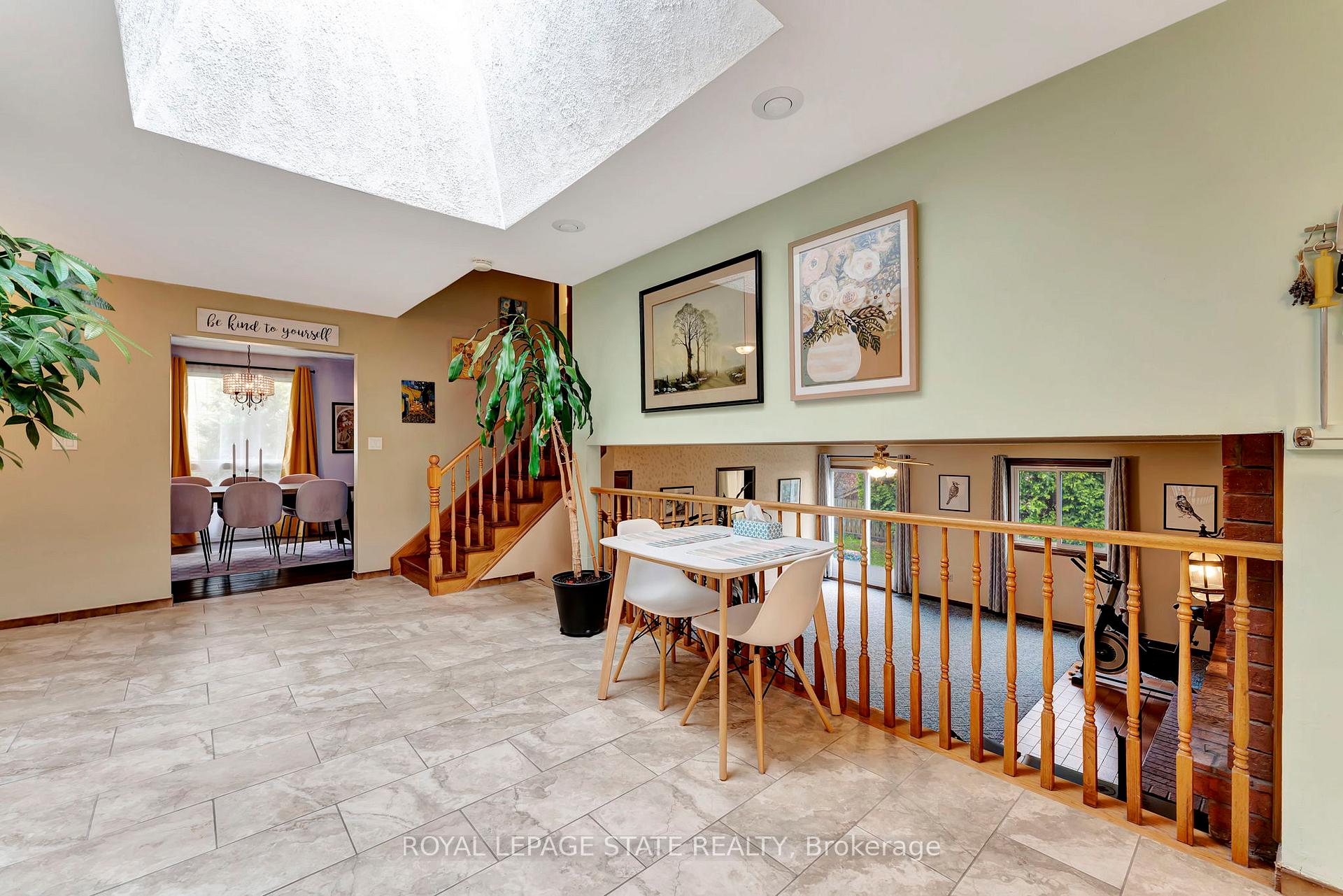 Photo 23 of 76 Firenze Street, Hamilton, Gurnett — HOMEH