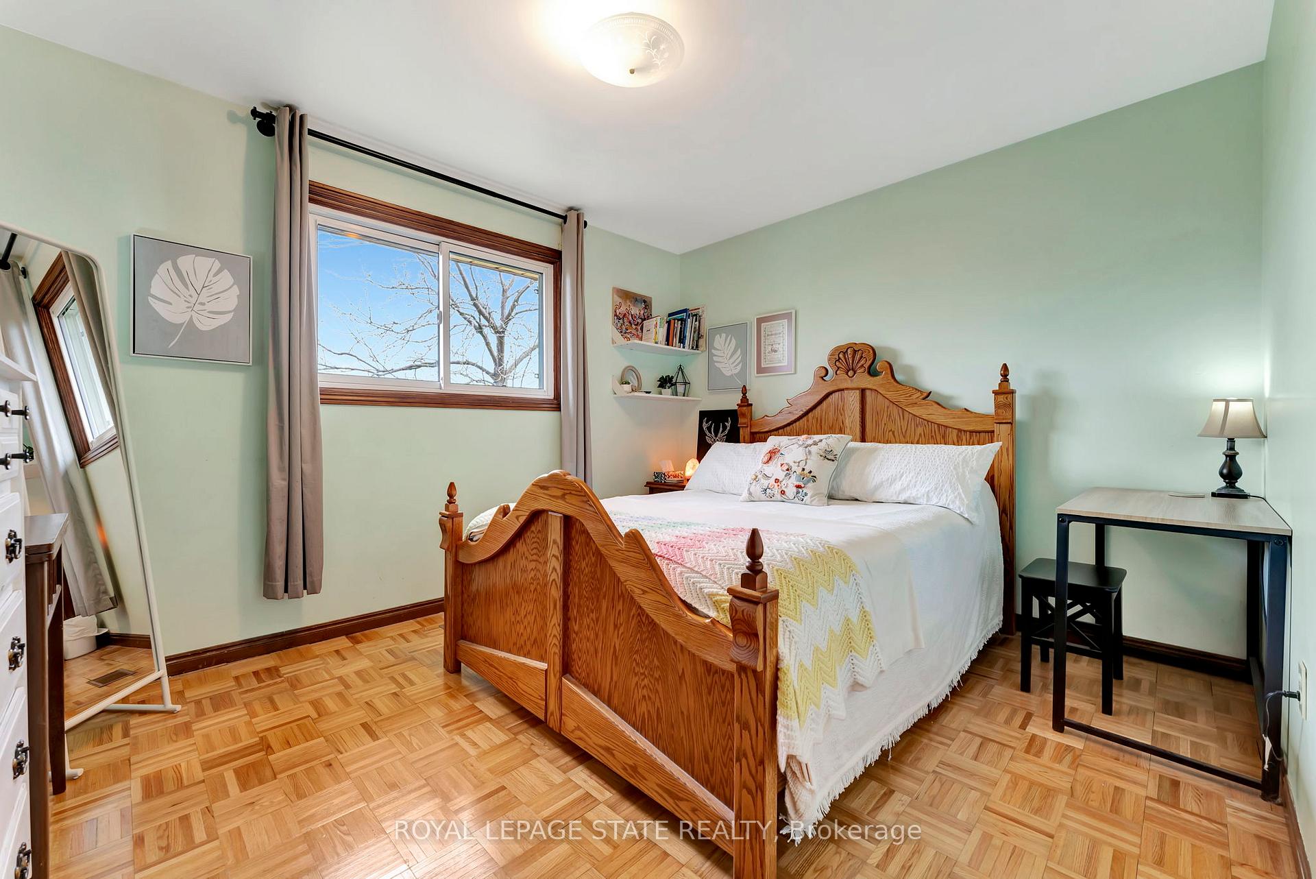 Photo 34 of 76 Firenze Street, Hamilton, Gurnett — HOMEH