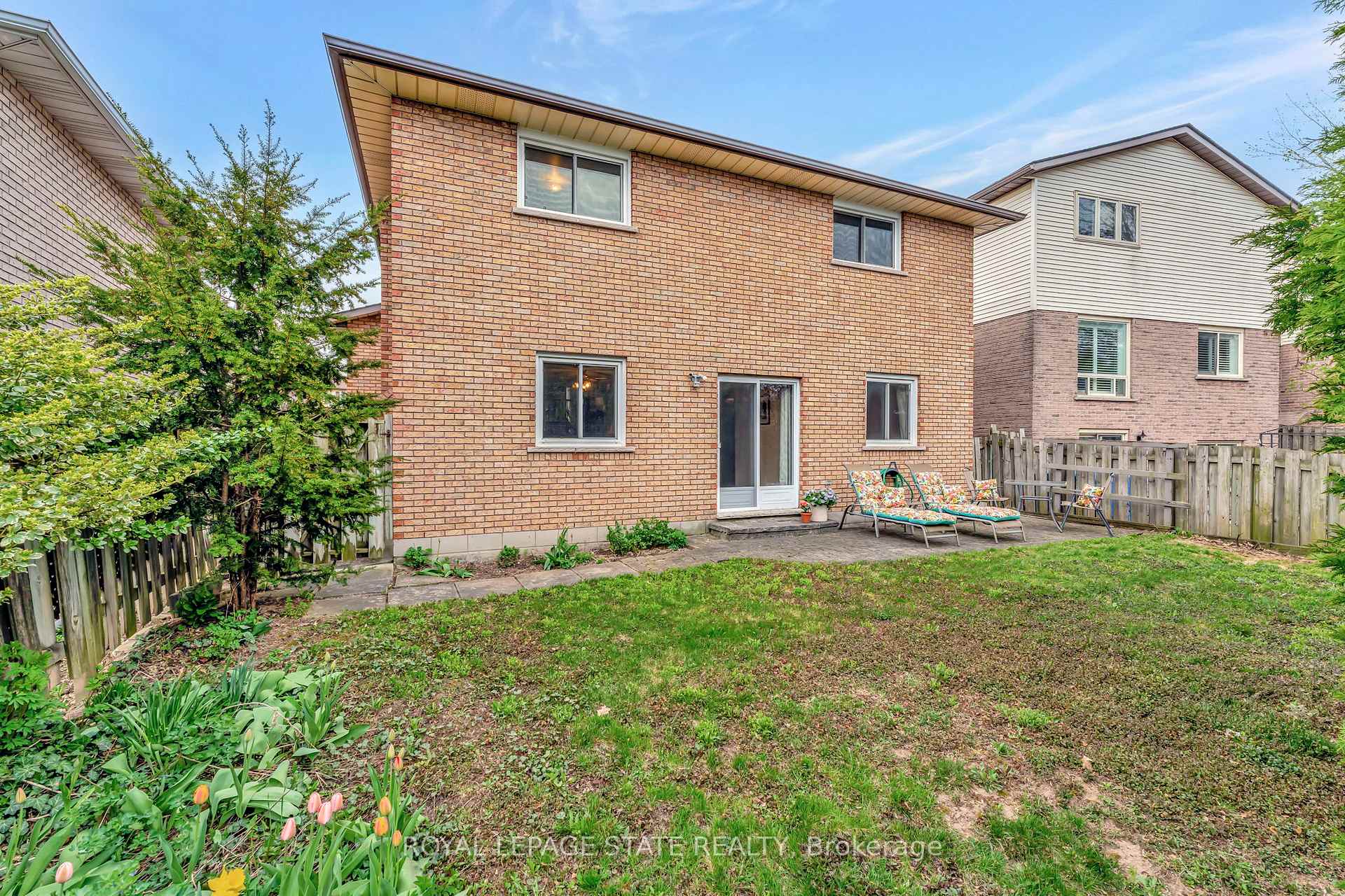 Photo 24 of 76 Firenze Street, Hamilton, Gurnett — HOMEH