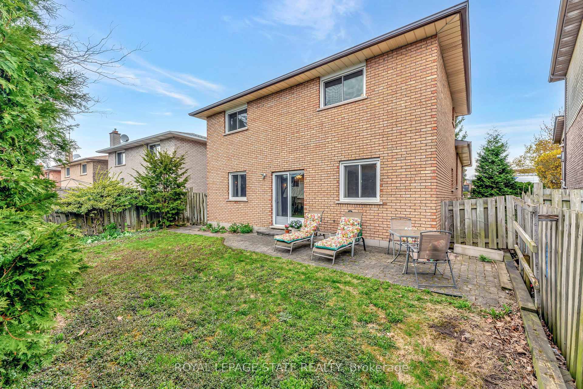 Photo 36 of 76 Firenze Street, Hamilton, Gurnett — HOMEH