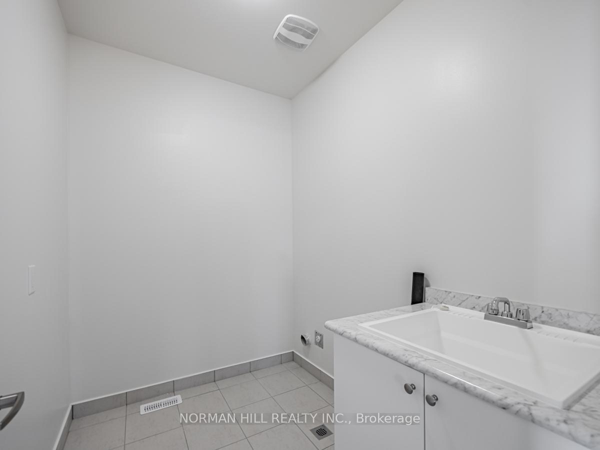 Photo 7 of 14 Guildhouse Drive, Brampton, Northwest Brampton — HOMEH