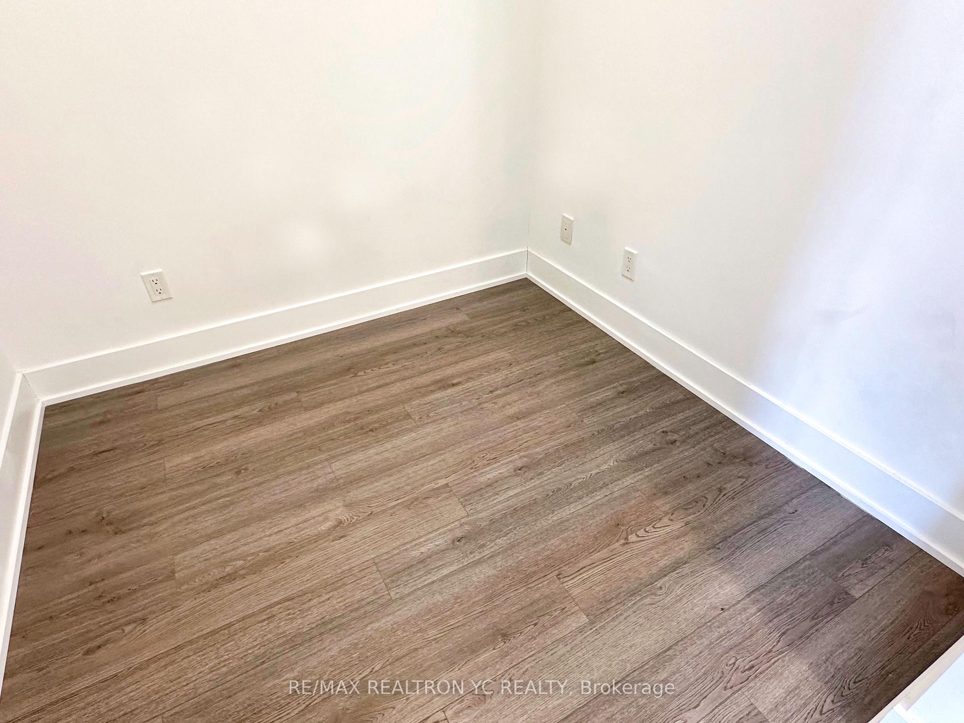 Photo 6 of Unit 425, 1 Belsize Drive, Toronto, Mount Pleasant West — HOMEH