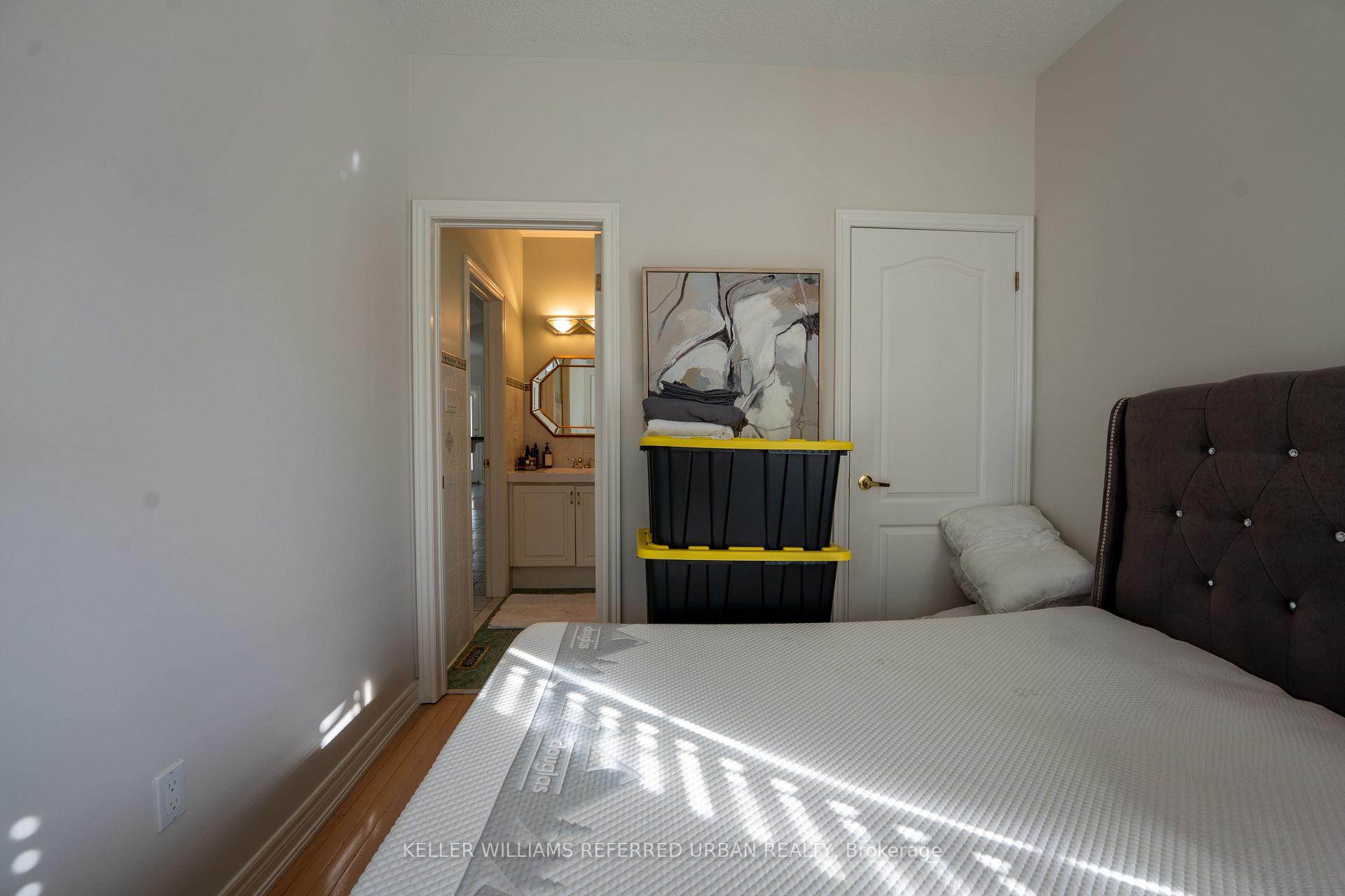 Photo 10 of 70 Alba Avenue, Vaughan, Vellore Village — HOMEH