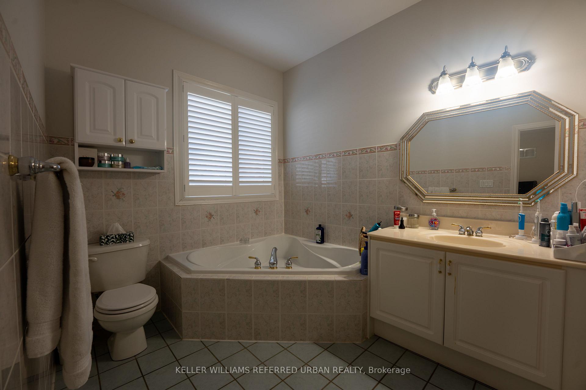 Photo 11 of 70 Alba Avenue, Vaughan, Vellore Village — HOMEH