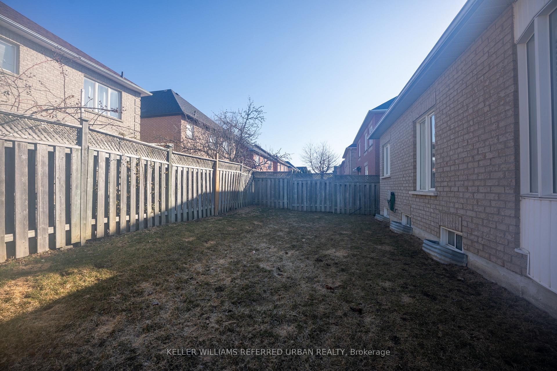 Photo 14 of 70 Alba Avenue, Vaughan, Vellore Village — HOMEH