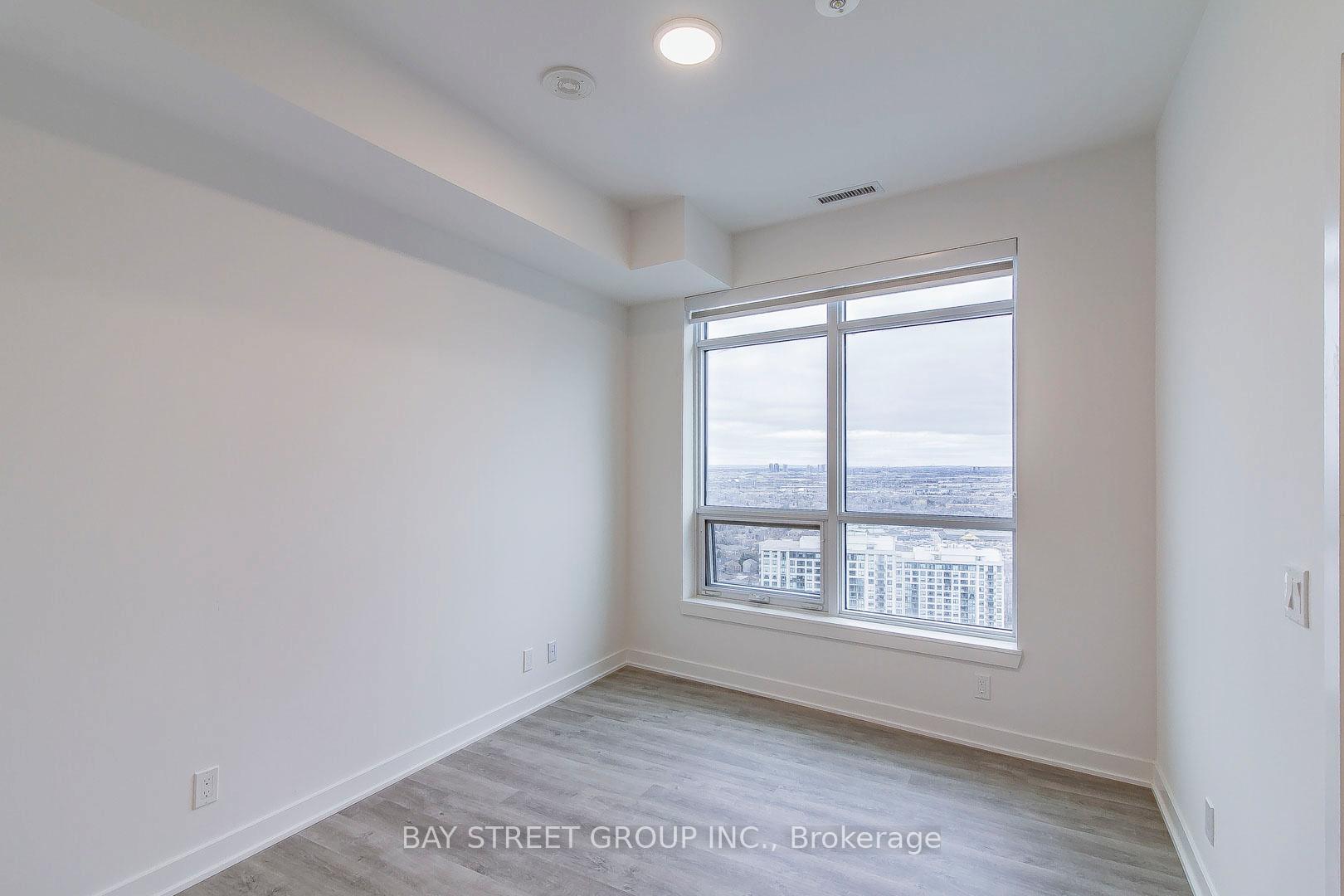 Photo 5 of Unit B2908, 50 Upper Mall Way, Vaughan, Brownridge — HOMEH