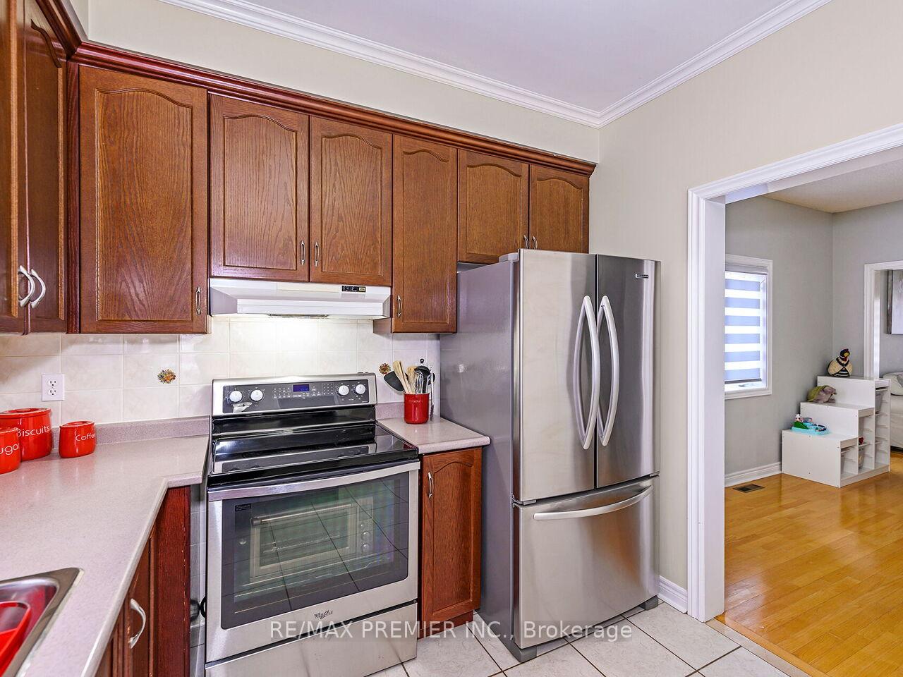 Photo 24 of 267 Caproni Drive, Vaughan, Maple — HOMEH