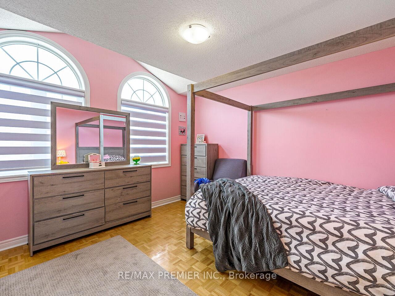 Photo 27 of 267 Caproni Drive, Vaughan, Maple — HOMEH