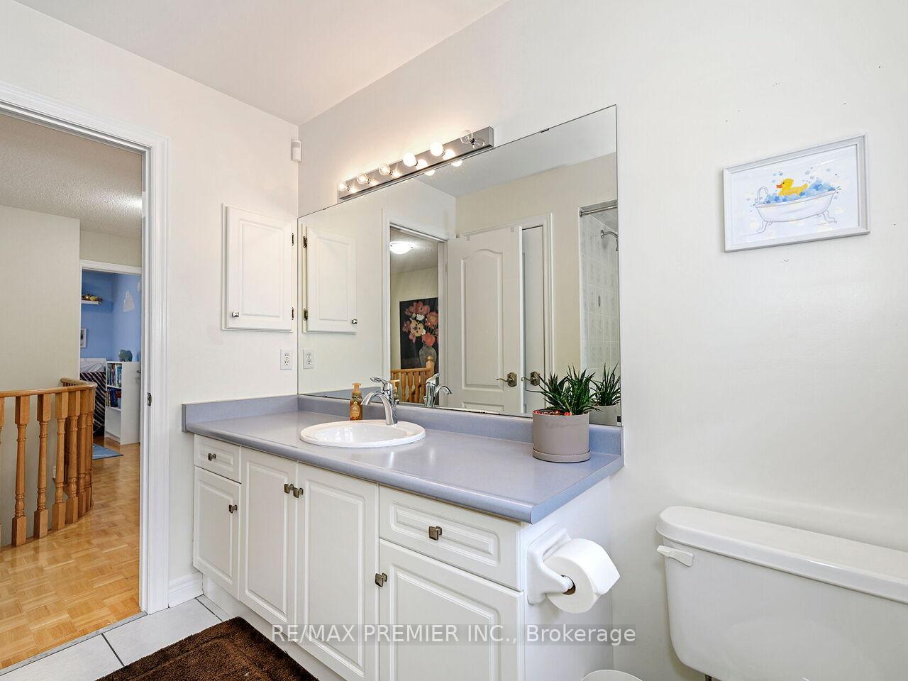Photo 25 of 267 Caproni Drive, Vaughan, Maple — HOMEH