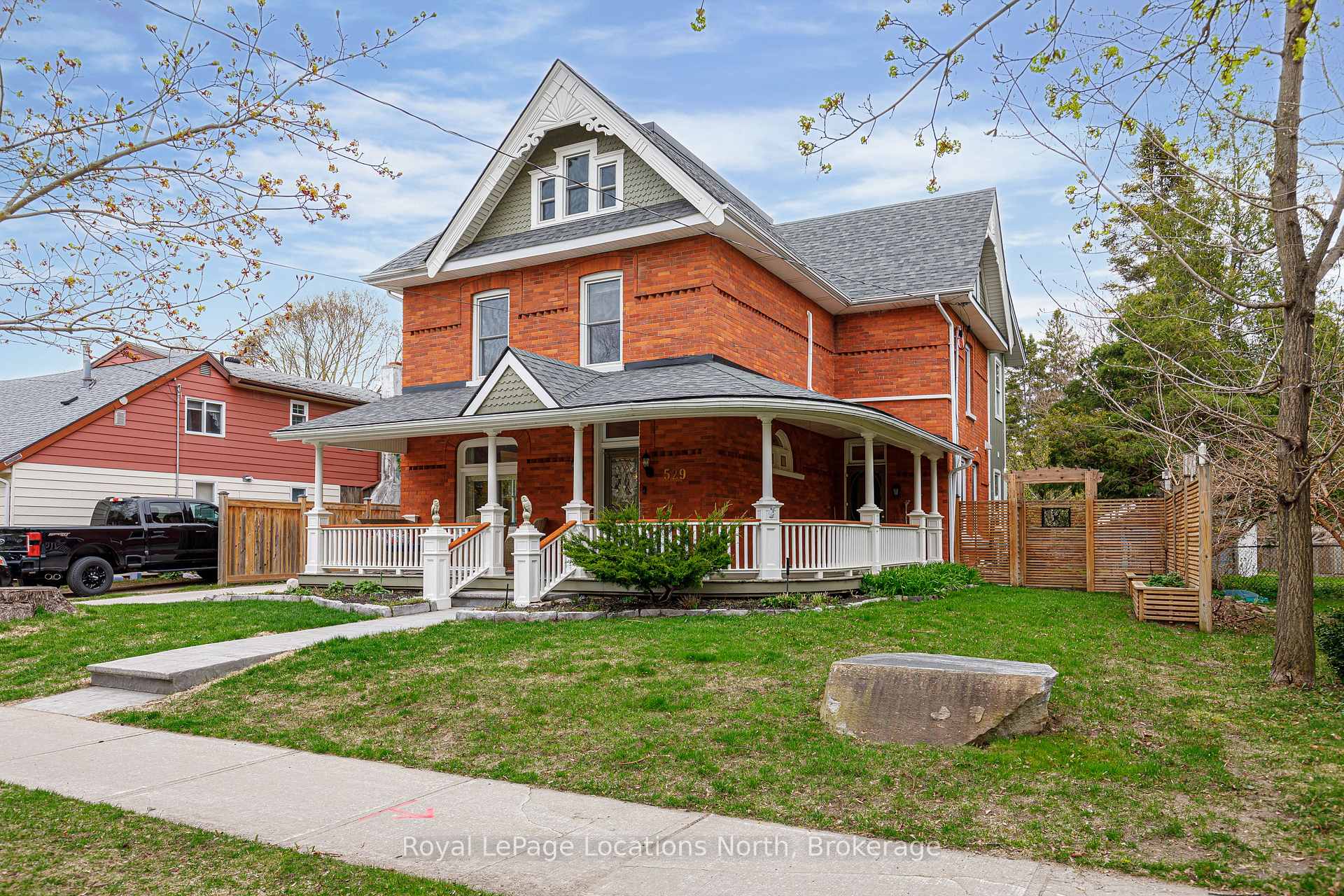 Photo 26 of 529 Ste Marie Street, Collingwood — HOMEH