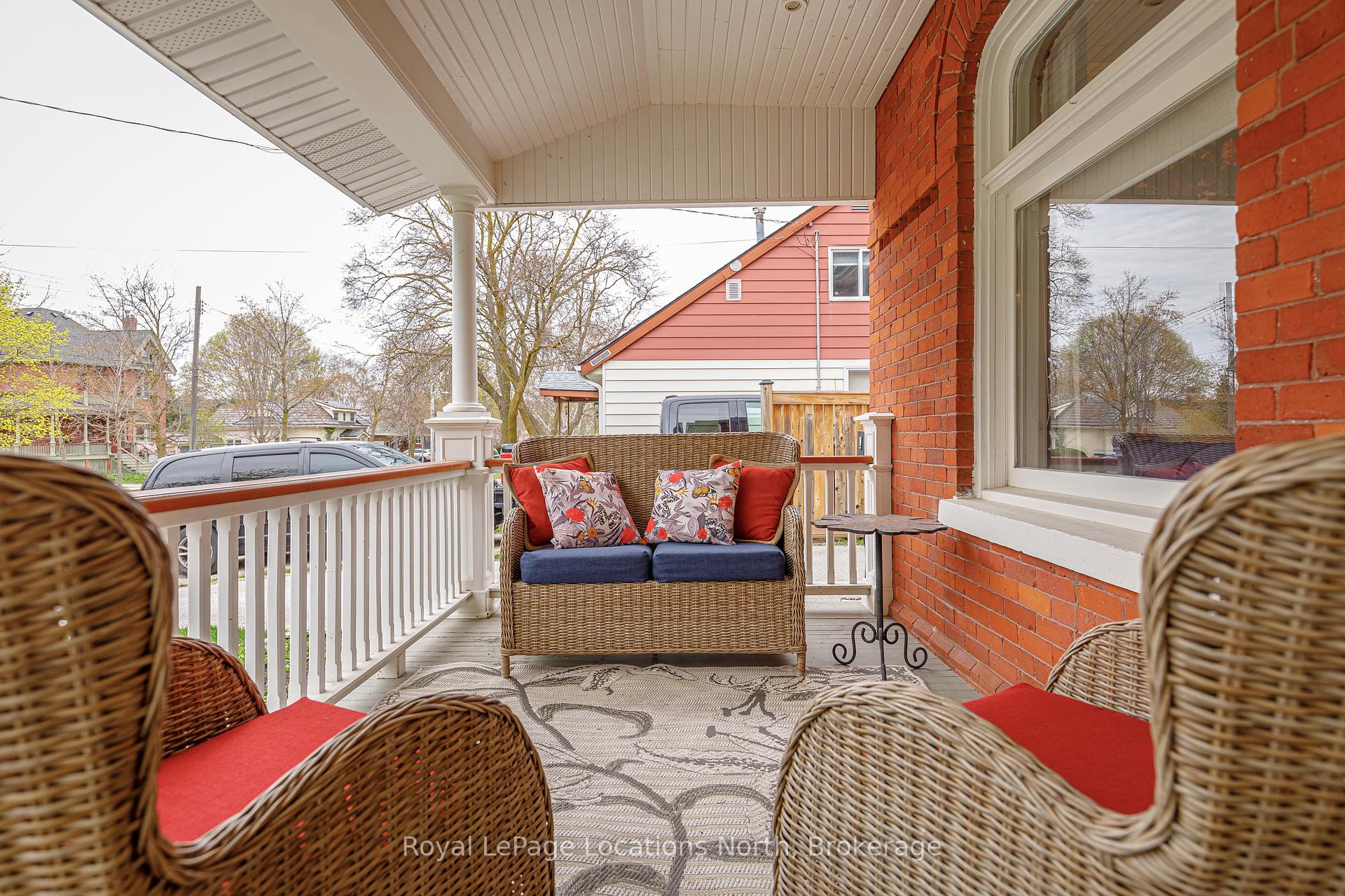 Photo 4 of 529 Ste Marie Street, Collingwood — HOMEH