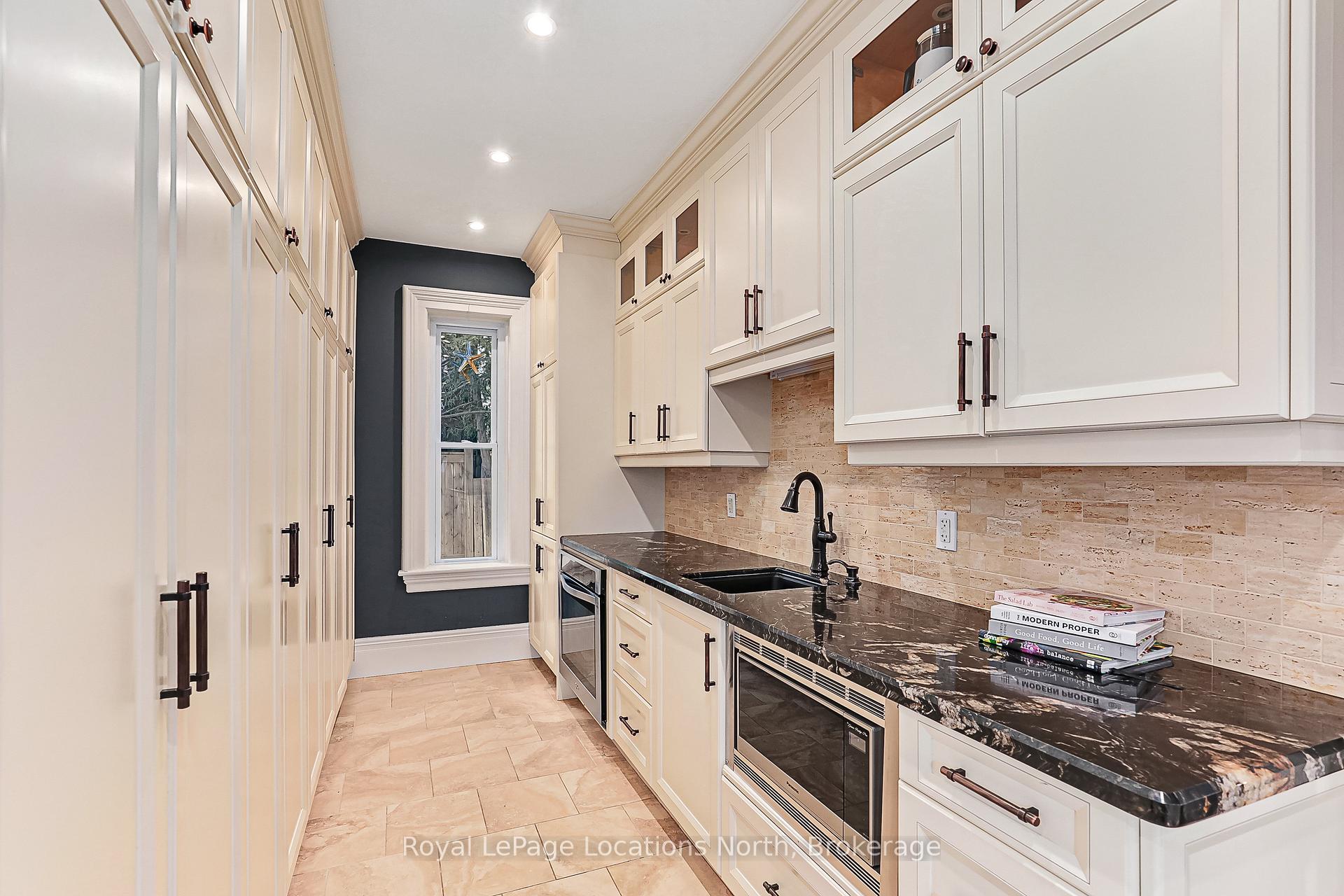 Photo 19 of 529 Ste Marie Street, Collingwood — HOMEH