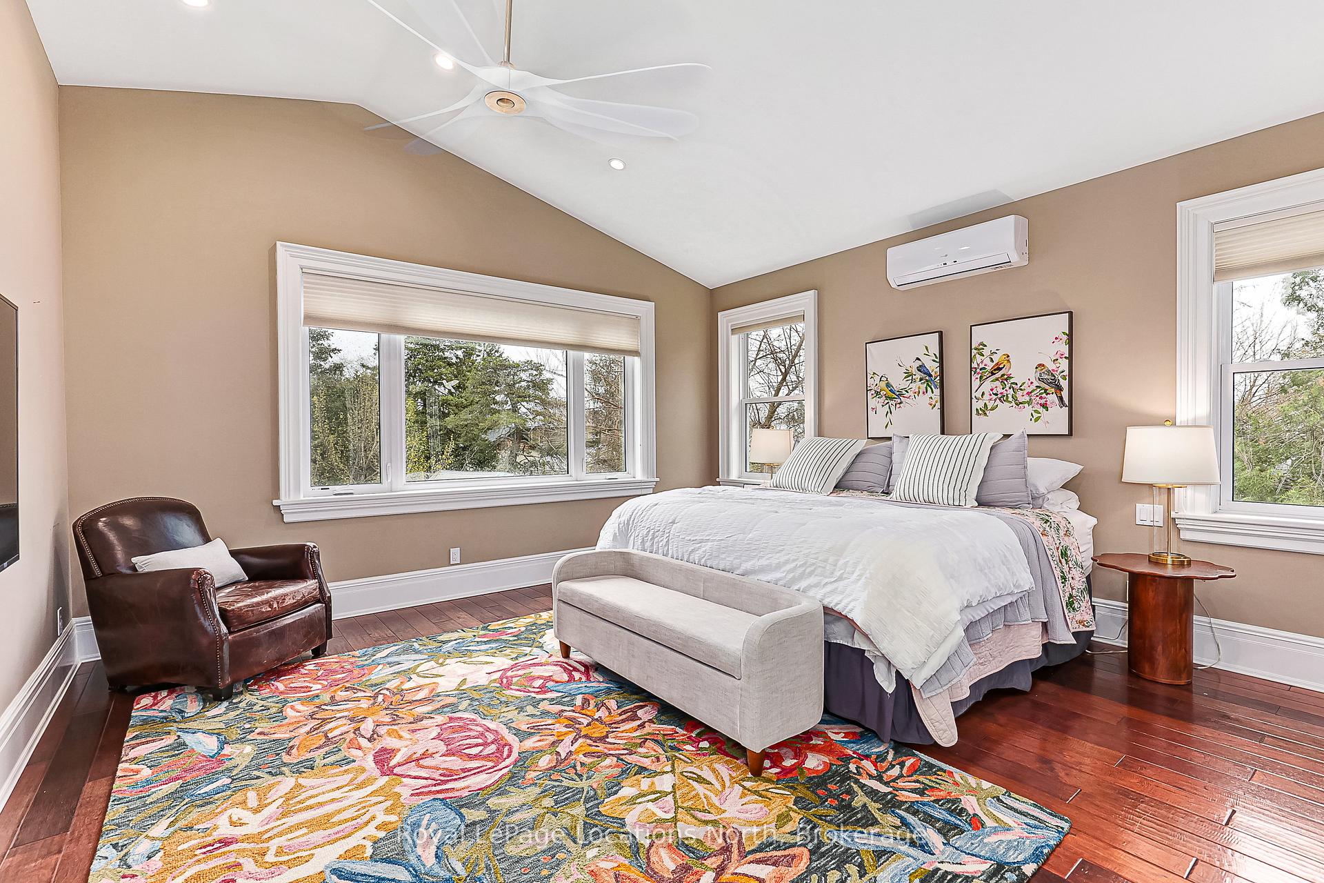 Photo 21 of 529 Ste Marie Street, Collingwood — HOMEH