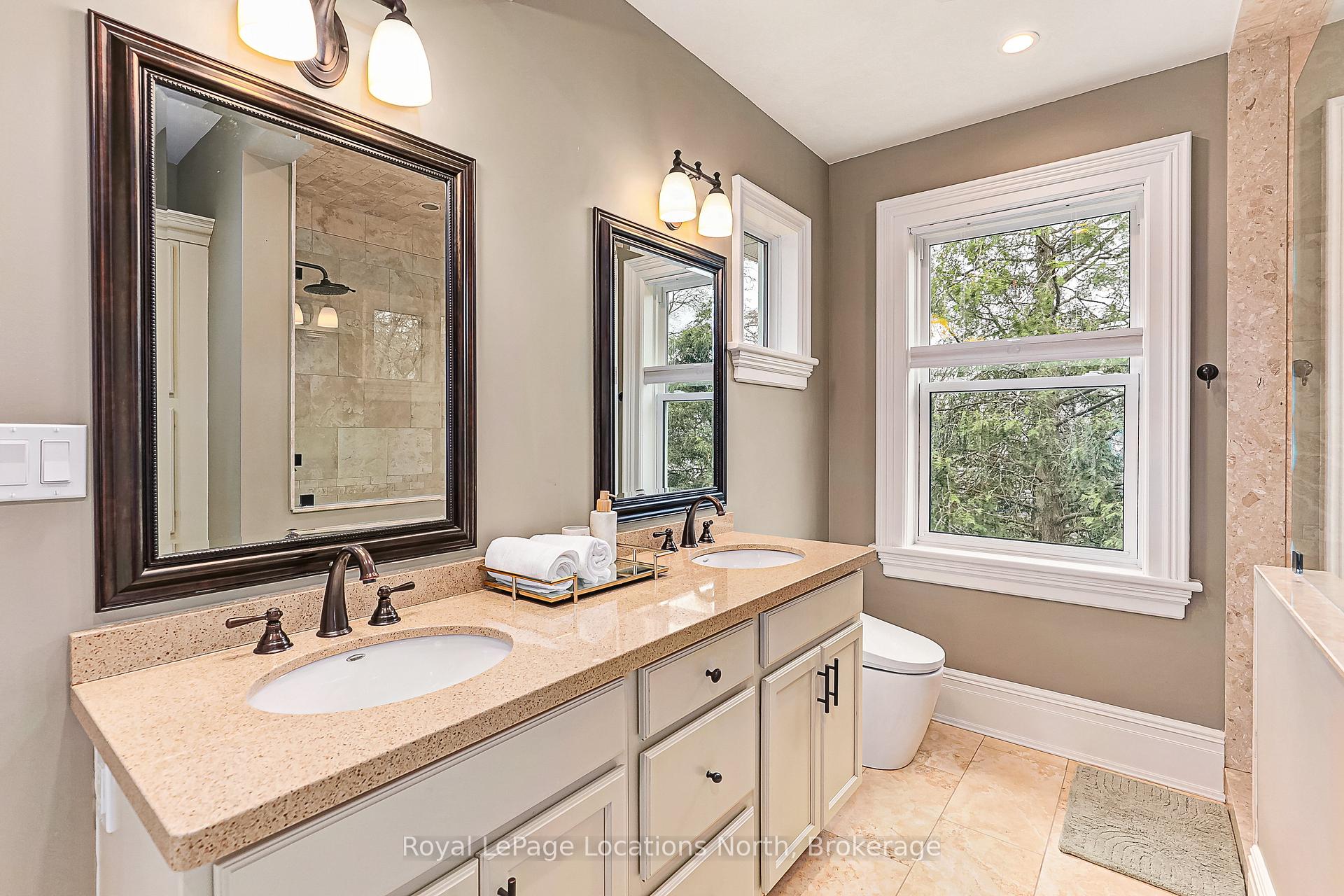 Photo 33 of 529 Ste Marie Street, Collingwood — HOMEH