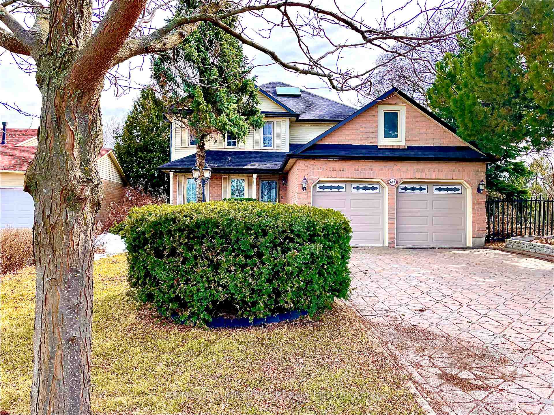 Photo 1 of 612 Prestwick Drive, Oshawa, McLaughlin — HOMEH