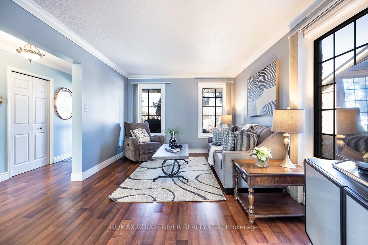 Photo 2 of 612 Prestwick Drive, Oshawa, McLaughlin — HOMEH