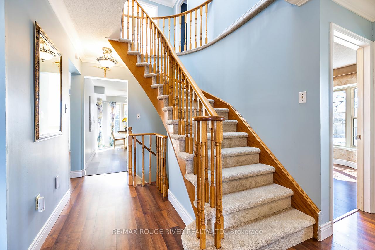 Photo 21 of 612 Prestwick Drive, Oshawa, McLaughlin — HOMEH