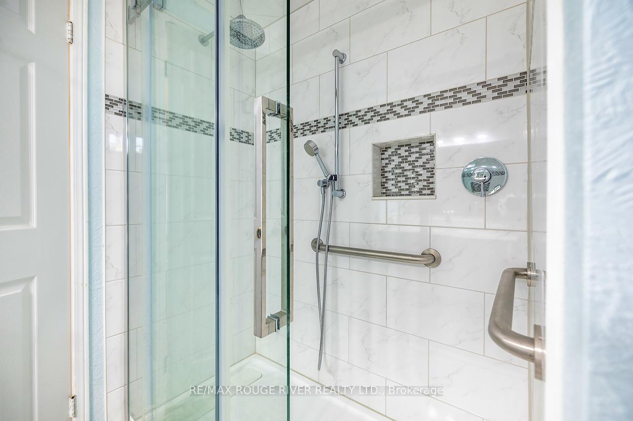 Photo 13 of 612 Prestwick Drive, Oshawa, McLaughlin — HOMEH