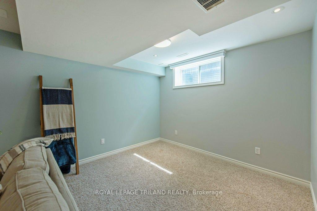 Photo 44 of 57 Peach Tree Boulevard, St. Thomas — HOMEH