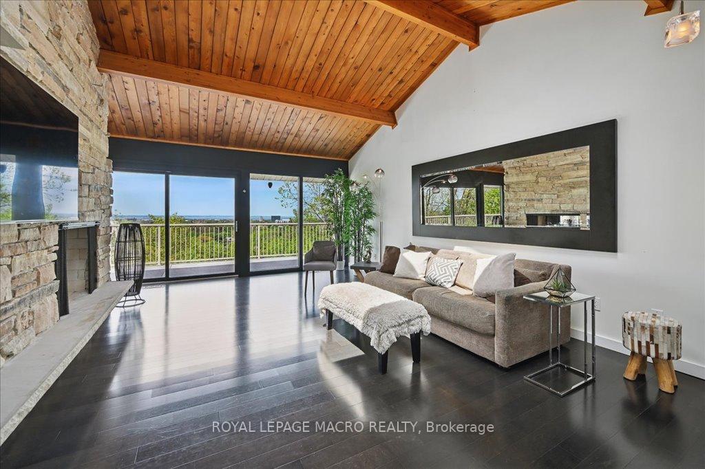 Photo 6 of 33 Leslie Drive, Hamilton, Stoney Creek — HOMEH