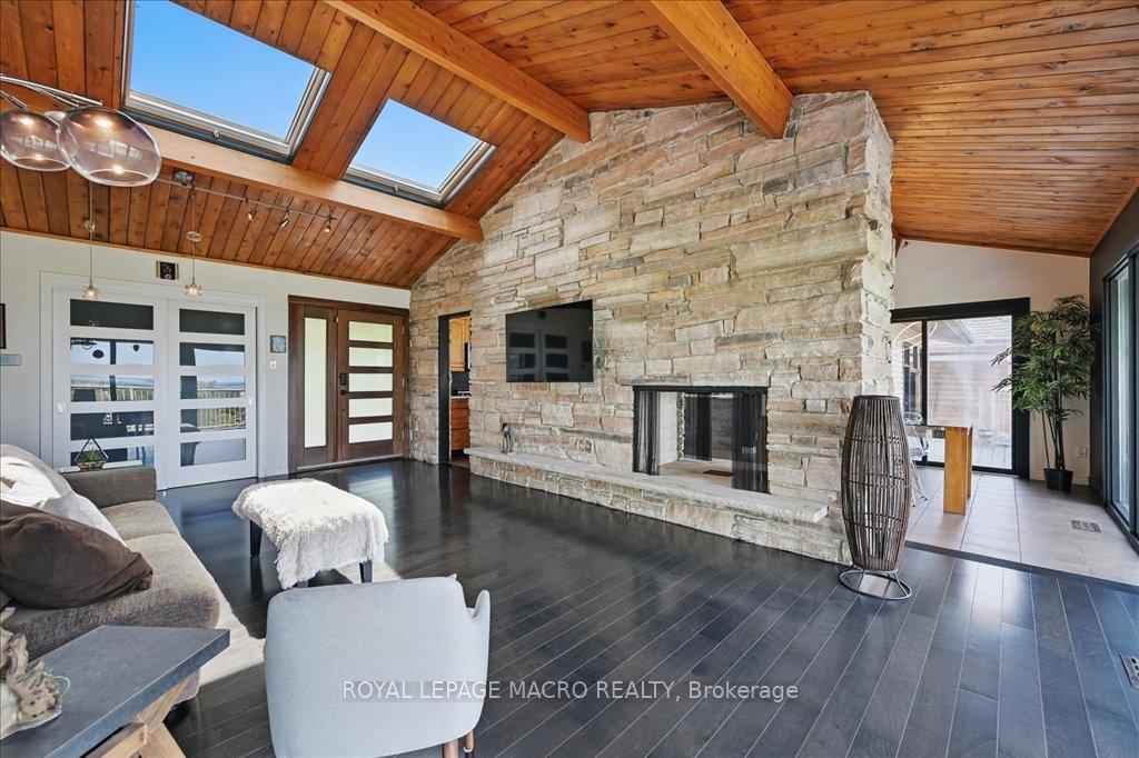 Photo 8 of 33 Leslie Drive, Hamilton, Stoney Creek — HOMEH
