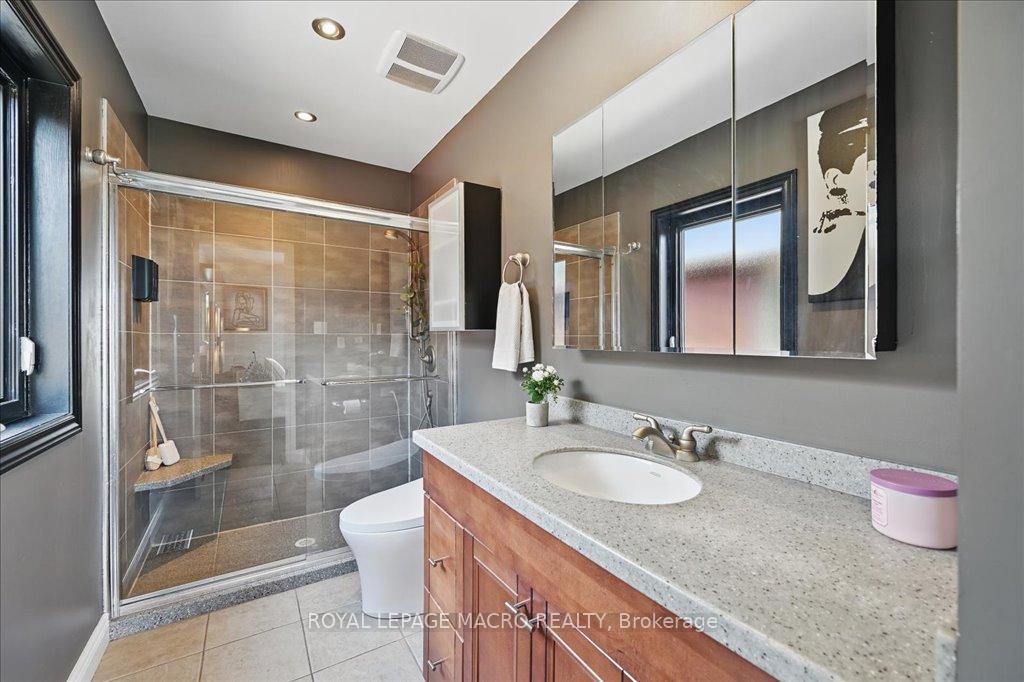 Photo 7 of 33 Leslie Drive, Hamilton, Stoney Creek — HOMEH