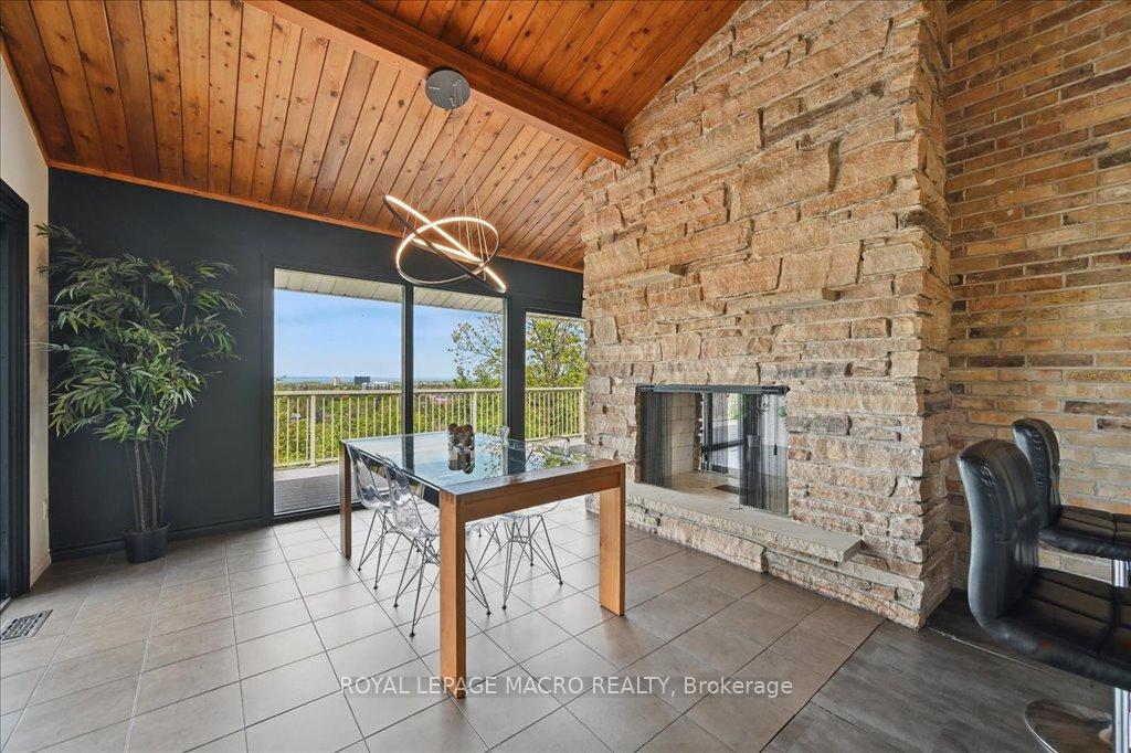 Photo 12 of 33 Leslie Drive, Hamilton, Stoney Creek — HOMEH
