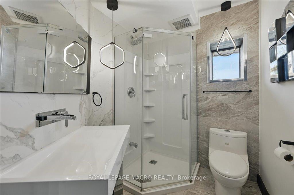 Photo 21 of 33 Leslie Drive, Hamilton, Stoney Creek — HOMEH