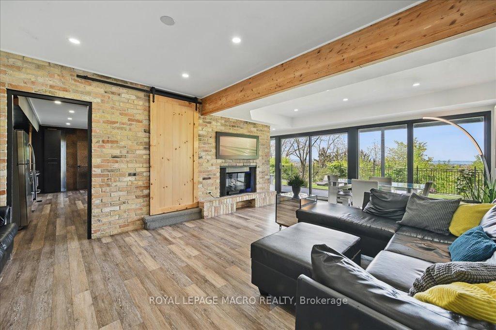 Photo 22 of 33 Leslie Drive, Hamilton, Stoney Creek — HOMEH