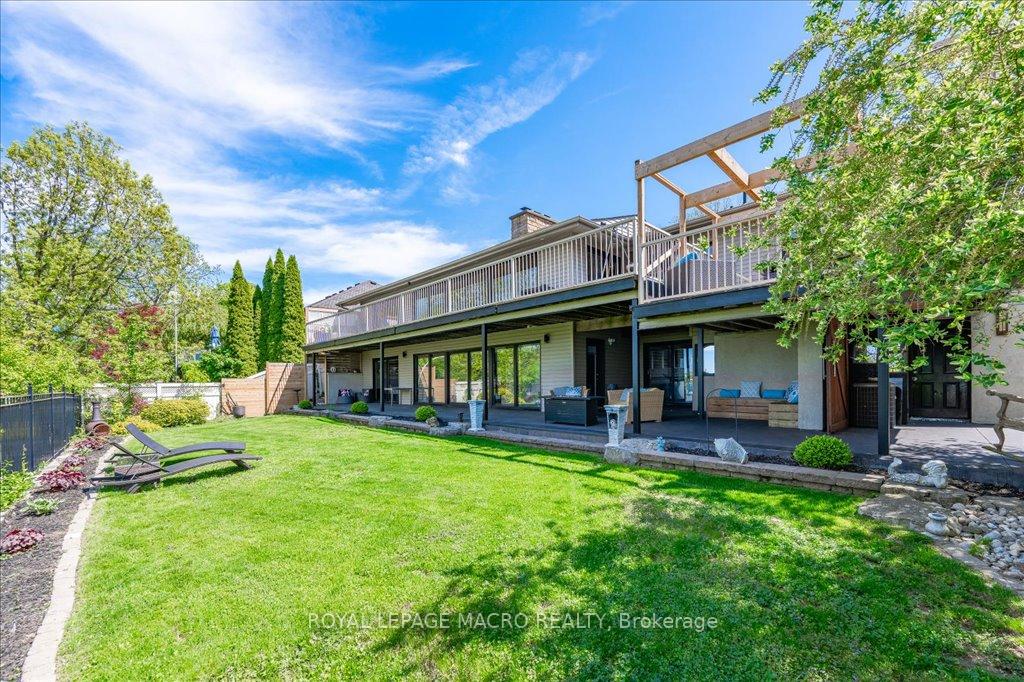 Photo 41 of 33 Leslie Drive, Hamilton, Stoney Creek — HOMEH
