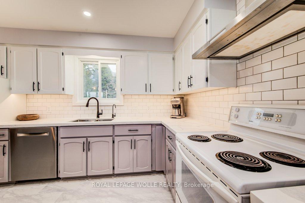 Photo 8 of 29 Expo Drive, Wellesley — HOMEH