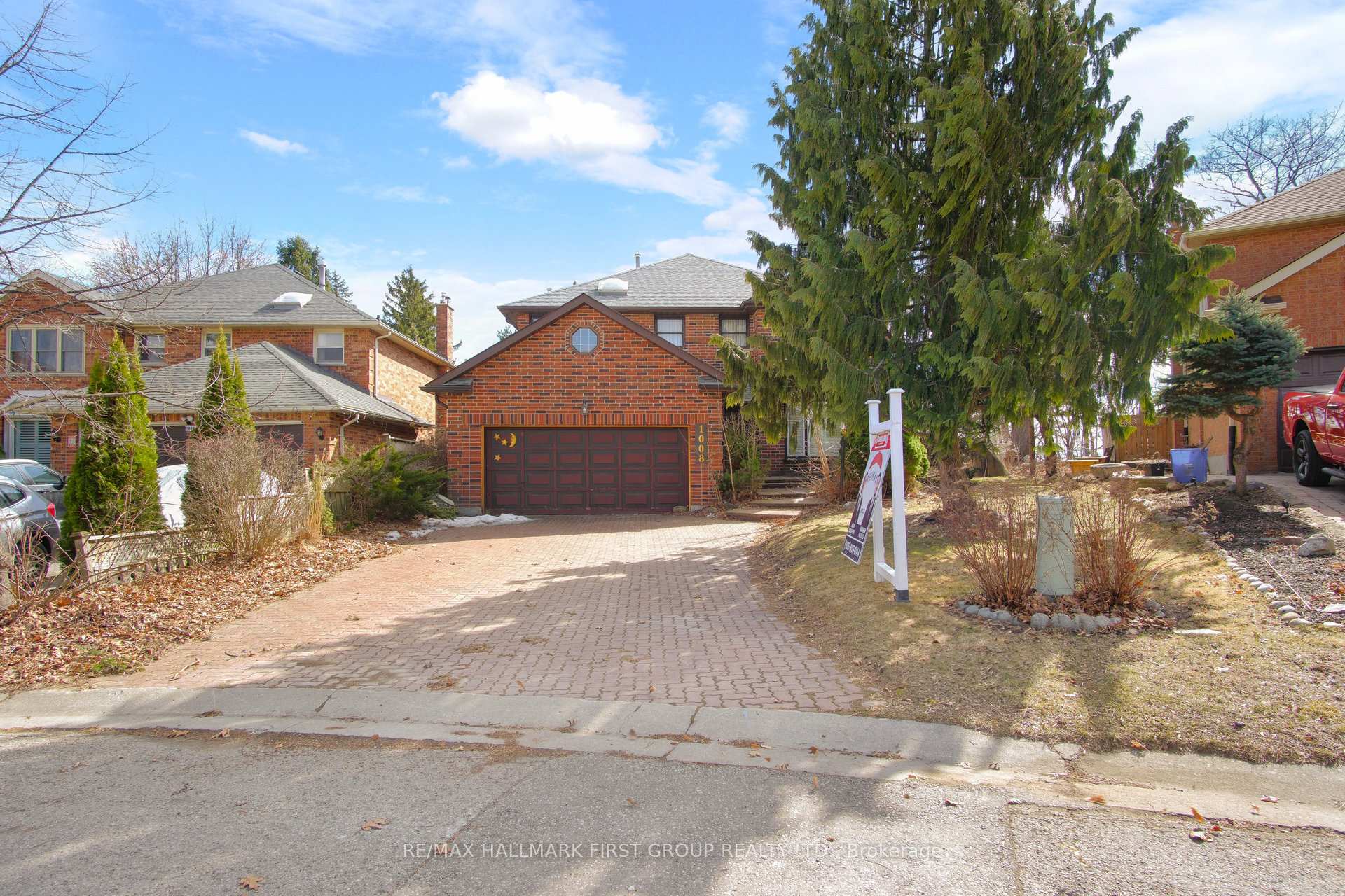 Photo 8 of 1008 Riverview Crescent, Pickering, Rouge Park — HOMEH