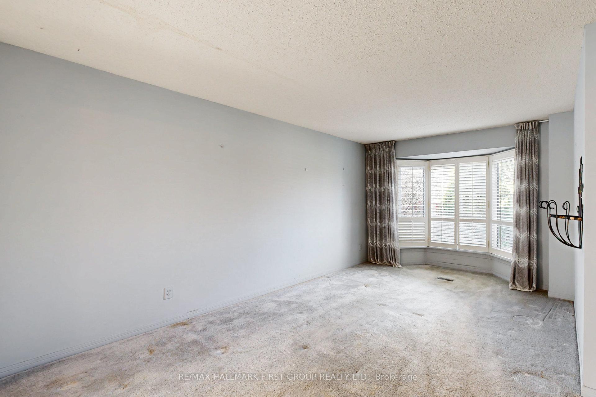 Photo 14 of 1008 Riverview Crescent, Pickering, Rouge Park — HOMEH