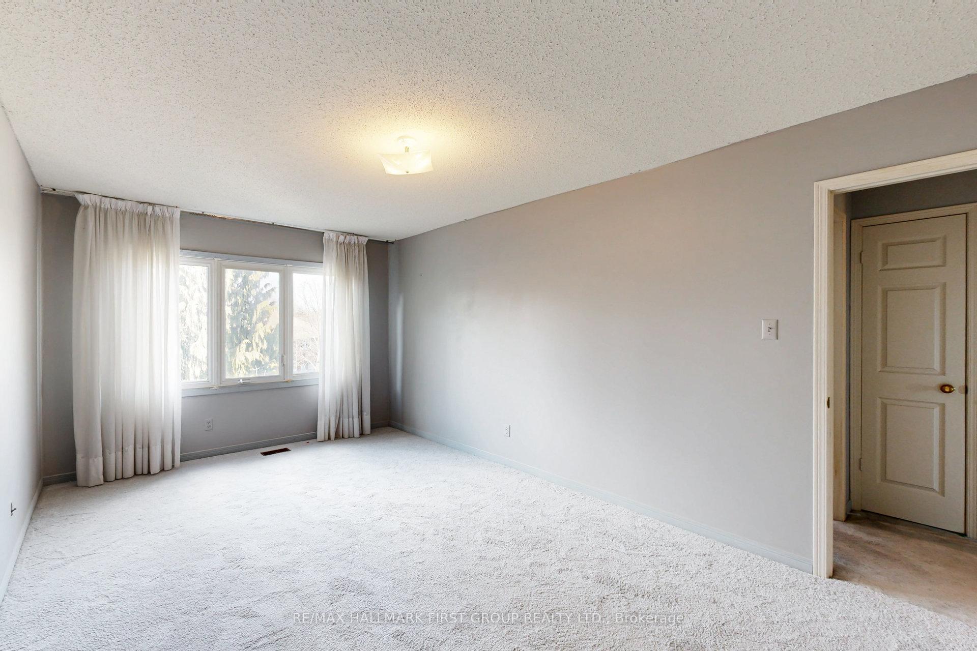 Photo 36 of 1008 Riverview Crescent, Pickering, Rouge Park — HOMEH