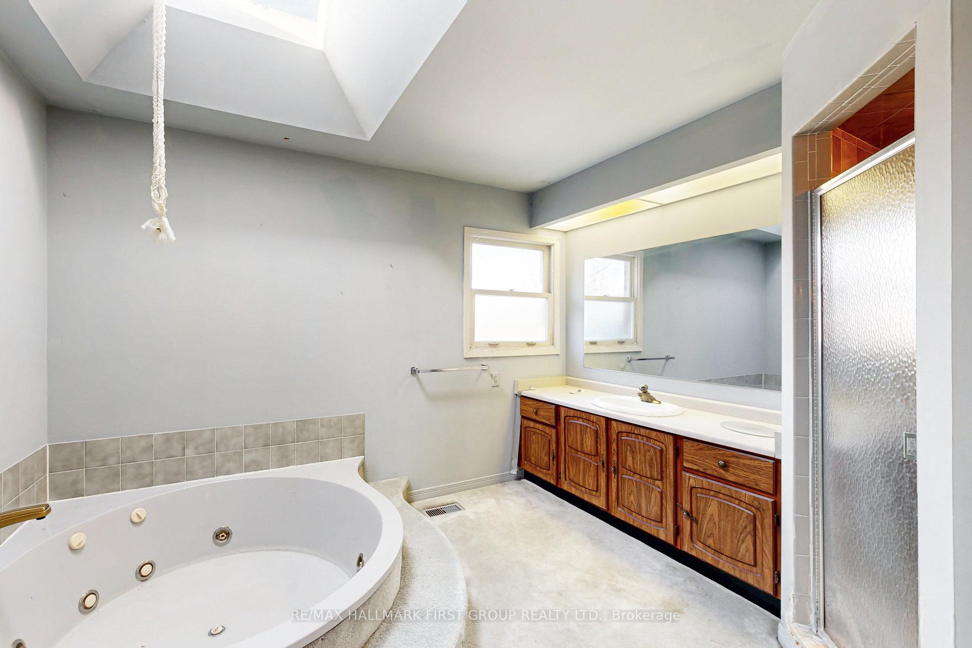 Photo 35 of 1008 Riverview Crescent, Pickering, Rouge Park — HOMEH