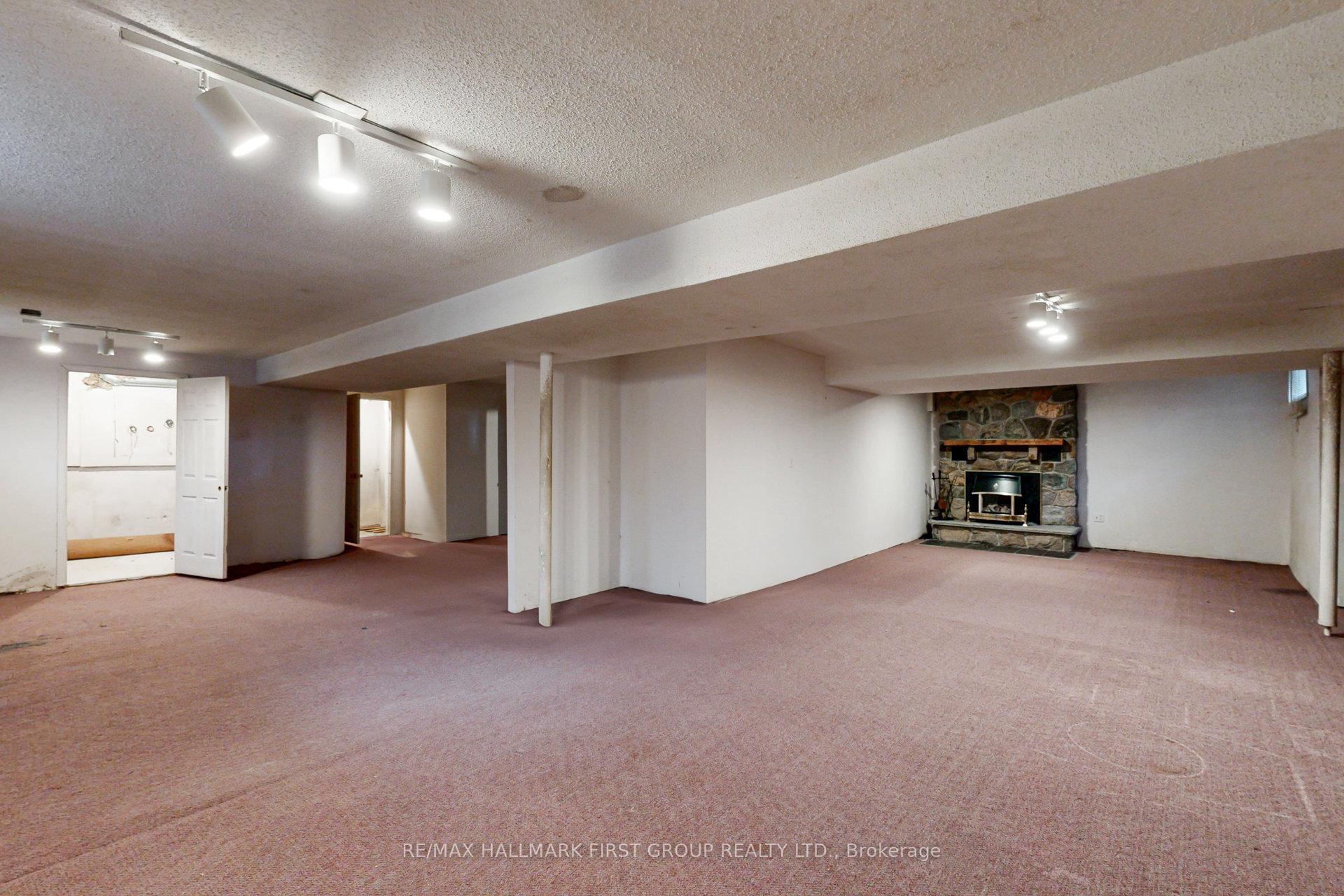 Photo 43 of 1008 Riverview Crescent, Pickering, Rouge Park — HOMEH