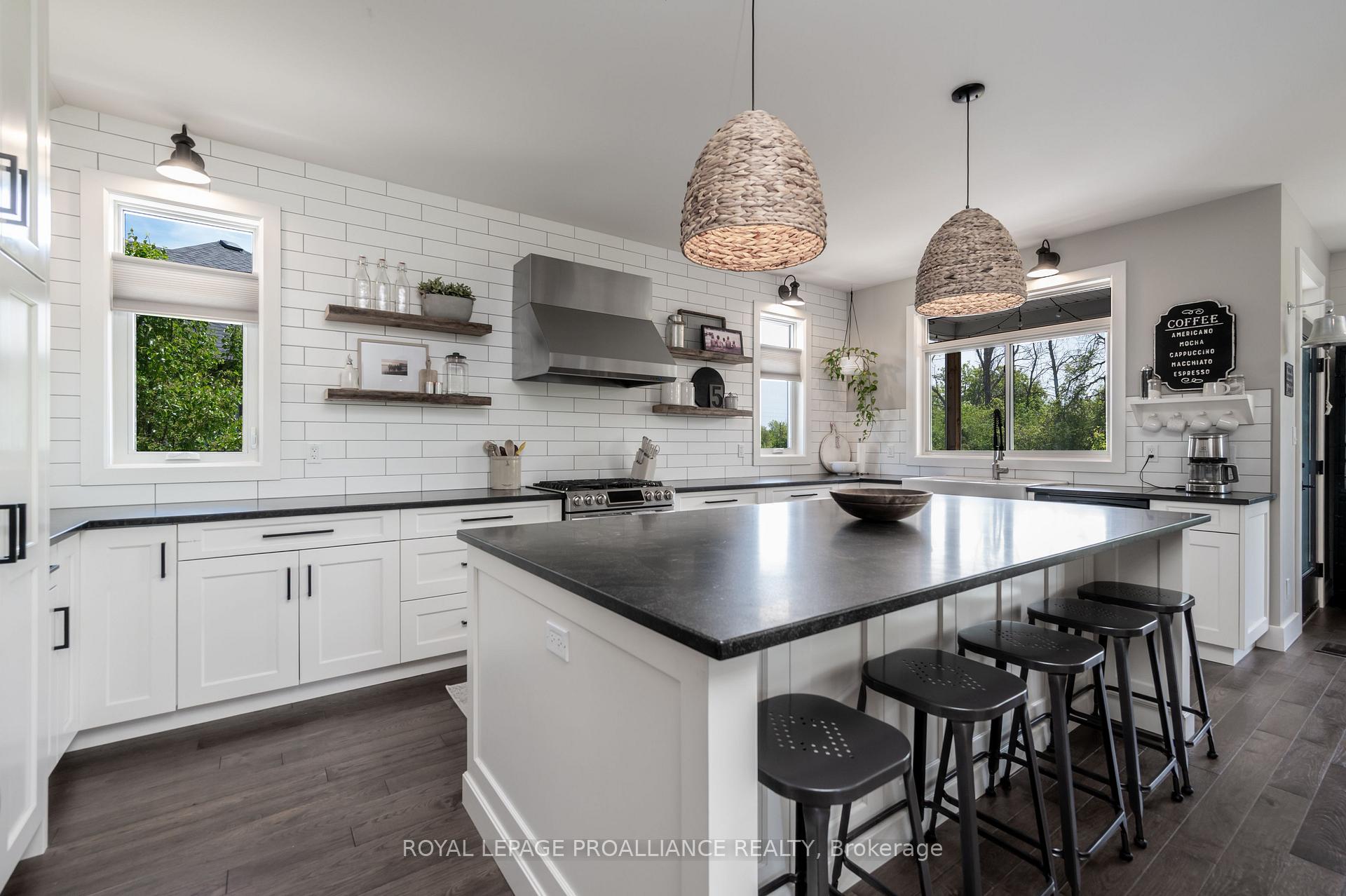 Photo 3 of 98 Redwood Drive, Belleville, Belleville Ward — HOMEH