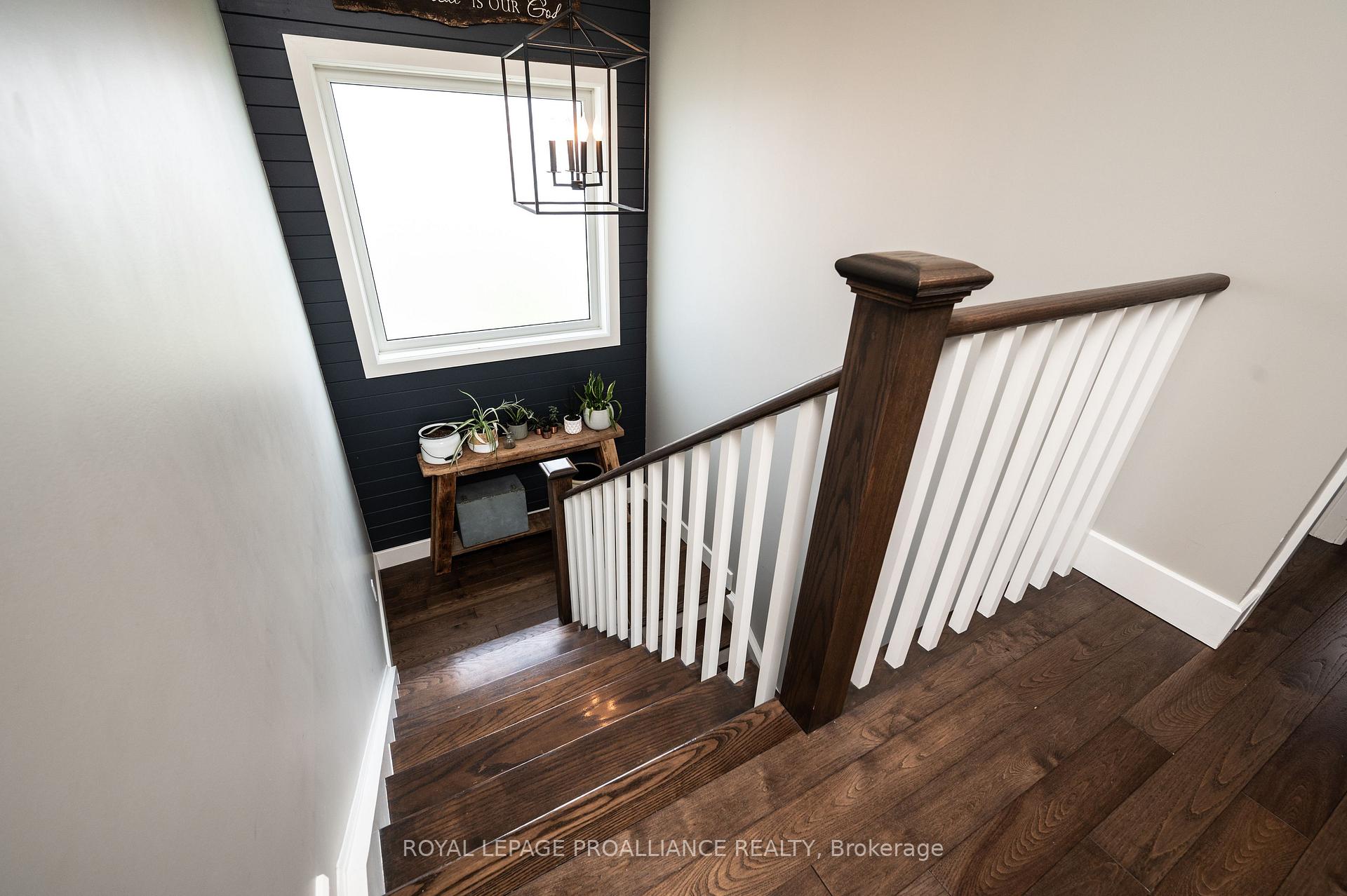 Photo 6 of 98 Redwood Drive, Belleville, Belleville Ward — HOMEH