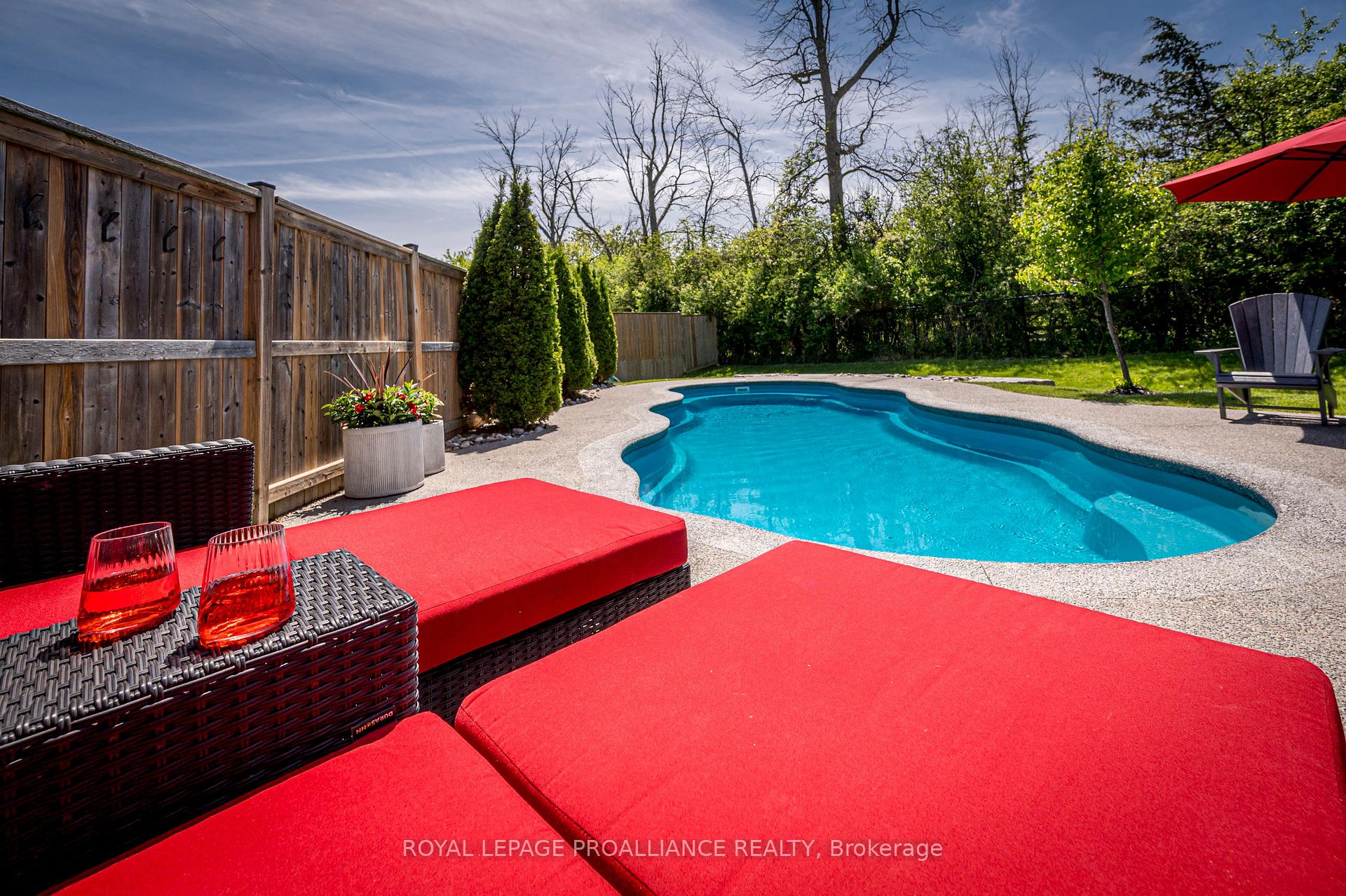 Photo 27 of 98 Redwood Drive, Belleville, Belleville Ward — HOMEH