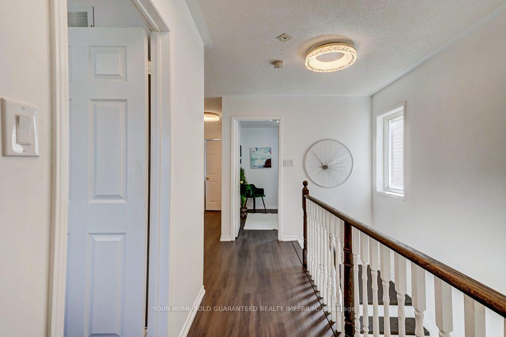 Photo 20 of 3 Aldonschool Court, Ajax, South East — HOMEH